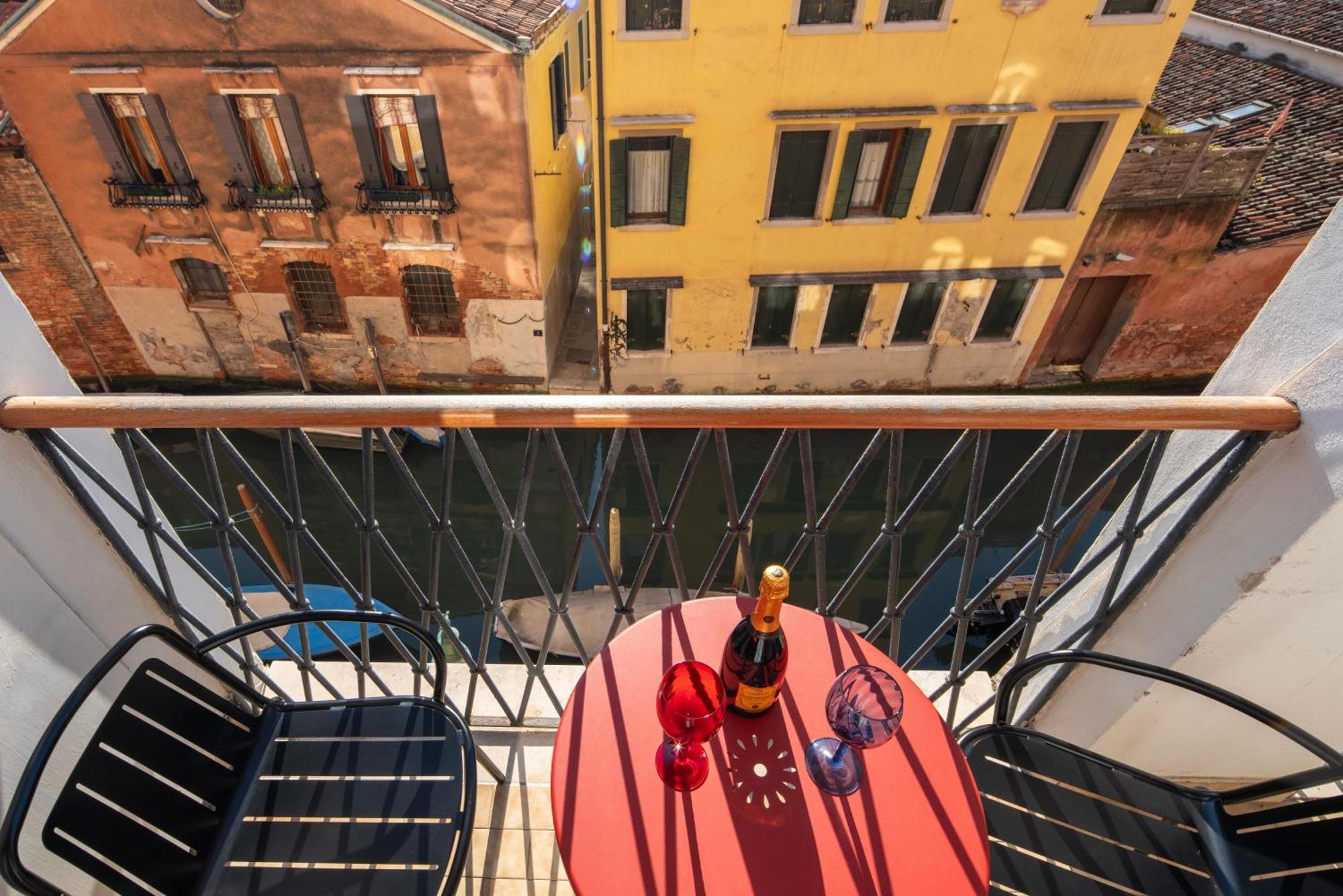 Venezia Vista Canale Eksteriør bilde